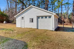 3306 Olivia Rd, Sanford, NC 27332 - Photo 5