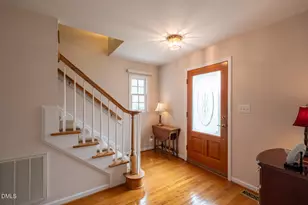 113 Sudbury Ln, Chapel Hill, NC 27516 - Photo 5