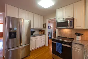 113 Sudbury Ln, Chapel Hill, NC 27516 - Photo 11