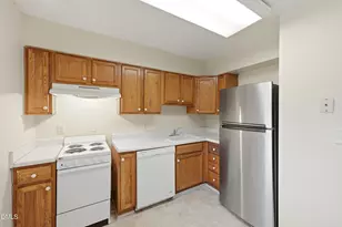 4 Shepherd Ln, Chapel Hill, NC 27514 - Photo 5