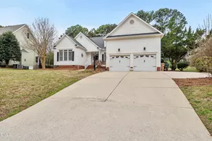 208 Waverly Dr, Clayton, NC 27527 - Photo 3