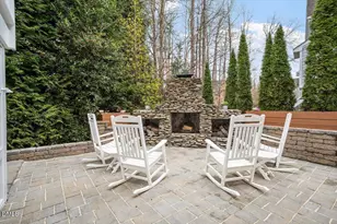 405 Jewell Dr, Chapel Hill, NC 27516 - Photo 9
