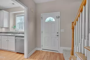 851 Genford Ct, Raleigh, NC 27609 - Photo 3