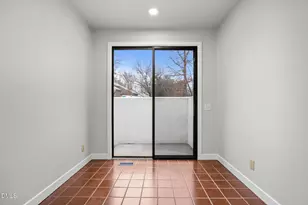 14 Tottenham Ln, Chapel Hill, NC 27517 - Photo 11