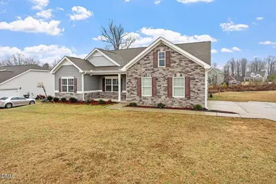 142 Planters Lane, Coats, NC 27521 - Photo 3