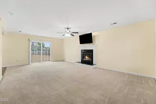 401 Lenoir Dr, Spring Lake, NC 28390 - Photo 5