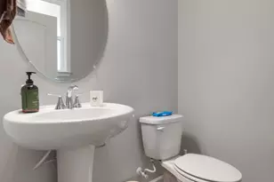 2304 Crestwood Rdg Dr, Durham, NC 27704 - Photo 3