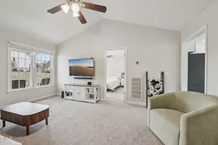 1088 Holly Pointe Dr, Wendell, NC 27591 - Photo 5