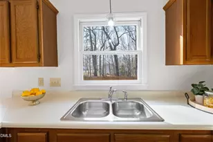 1501 Ravensthorpe Dr, Fuquay Varina, NC 27526 - Photo 23