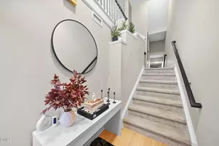 6708 Middleboro Dr, Raleigh, NC 27612 - Photo 3