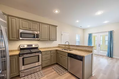 106 Kenison Way, Pikeville, NC 27863 - Photo 5