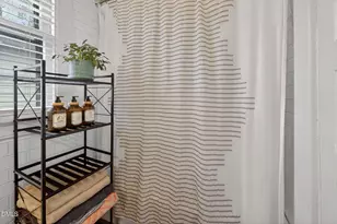 1913 Reaves Dr, Raleigh, NC 27608 - Photo 23