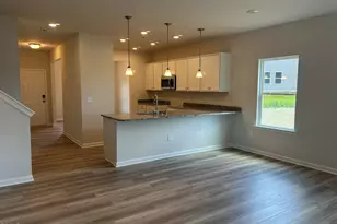 25 W American Marigold Dr, Benson, NC 27504 - Photo 5