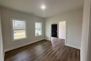 52 Hot Spgs Wy, Benson, NC 27504 - Photo 5