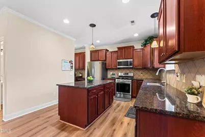 910 Wood Meadow Lane, Durham, NC 27703 - Photo 17