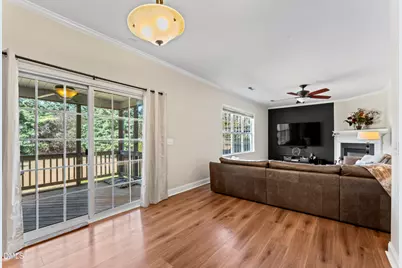 910 Wood Meadow Lane, Durham, NC 27703 - Photo 19