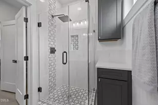 111 N Guthrie Ave, Durham, NC 27703 - Photo 33