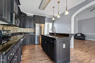 403 Western Wayne Dr, Pikeville, NC 27863 - Photo 5