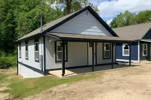 403 Spring Ct, Henderson, NC 27536 - Photo 1