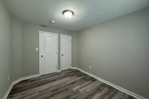 403 Spring Ct, Henderson, NC 27536 - Photo 5