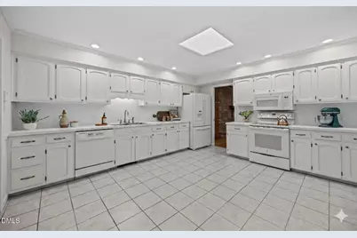 4300 Edgehill Court, Raleigh, NC 27612 - Photo 9