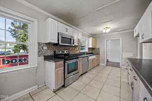 900 Nelson St, Kinston, NC 28501 - Photo 17