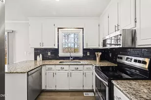 2020 Spring Valley Dr, Clayton, NC 27520 - Photo 9