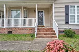 124 Watson Cir, Clayton, NC 27527 - Photo 3