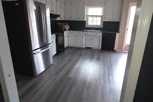 727 N Orange St, Coats, NC 27521 - Photo 13