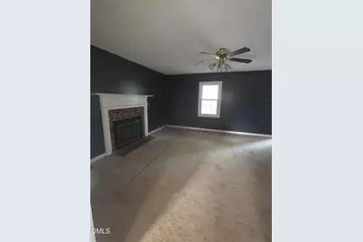 727 N Orange Street, Coats, NC 27521 - Photo 11