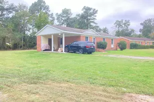 1405 Mockingbird Ln, New Bern, NC 28562 - Photo 5