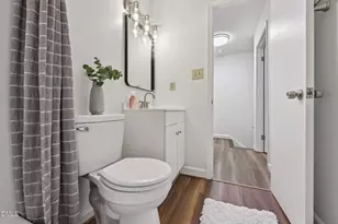 1128 Nottingham Cir, Cary, NC 27511 - Photo 23