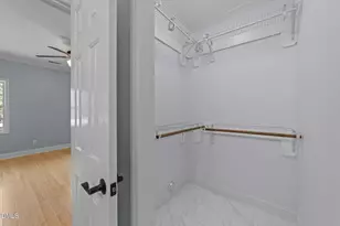 319 Silverberry Ct, Cary, NC 27513 - Photo 15