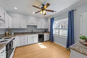 319 Silverberry Ct, Cary, NC 27513 - Photo 5