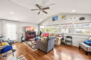 810 Bryn Mawr Ct, Apex, NC 27502 - Photo 9