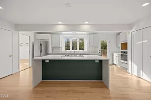 105 Oakstone Dr, Chapel Hill, NC 27514 - Photo 3