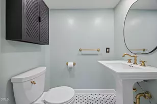 105 Oakstone Dr, Chapel Hill, NC 27514 - Photo 25