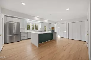 105 Oakstone Dr, Chapel Hill, NC 27514 - Photo 9