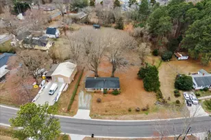 1924 Leonard Dr, Durham, NC 27703 - Photo 3