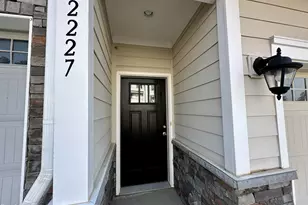 2227 Chattering Lory Ln, Apex, NC 27502 - Photo 3