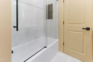 2324 Radiance Dr, Burlington, NC 27215 - Photo 25