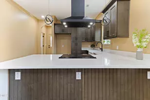 2324 Radiance Dr, Burlington, NC 27215 - Photo 19