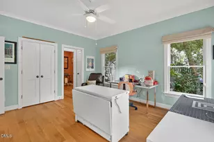 302 Edgewater Cir, Chapel Hill, NC 27516 - Photo 27