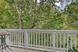 302 Edgewater Cir, Chapel Hill, NC 27516 - Photo 33