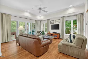 302 Edgewater Cir, Chapel Hill, NC 27516 - Photo 47