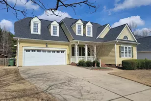 1347 Stone Lion Dr, Fuquay-Varina, NC 27526 - Photo 3