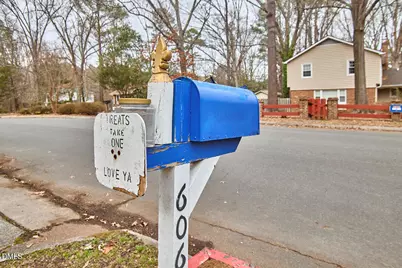 606 Churchill Drive, Chapel Hill, NC 27517 - Photo 51