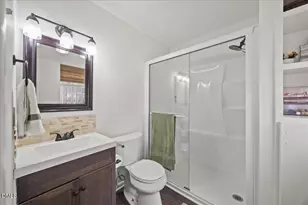 1126 Manchester Dr, Cary, NC 27511 - Photo 15