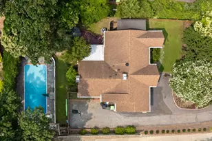 821 Woodburn Rd, Raleigh, NC 27605 - Photo 41