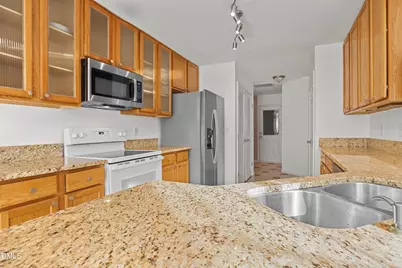 808 Red Oak Tree Drive, Fuquay-Varina, NC 27526 - Photo 9